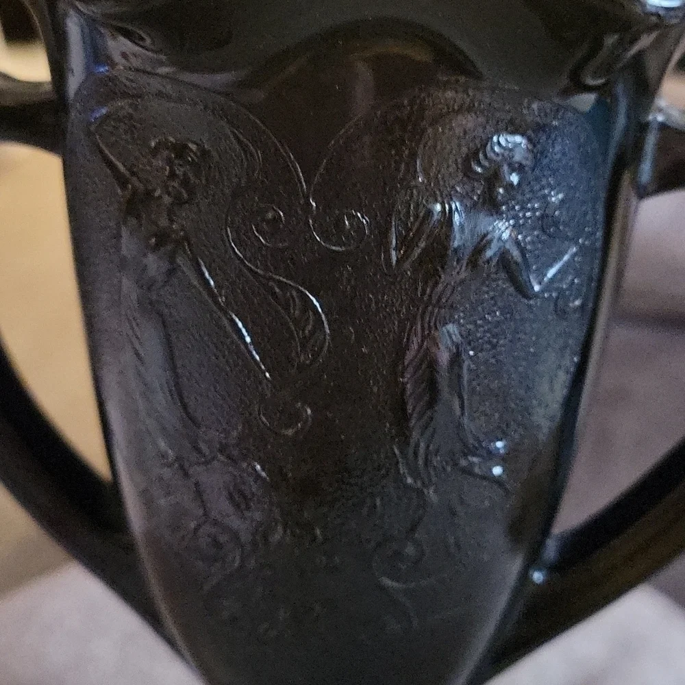 VTG 1937 LE Smith Black Glass Amethyst Trophy Castlecore Vase